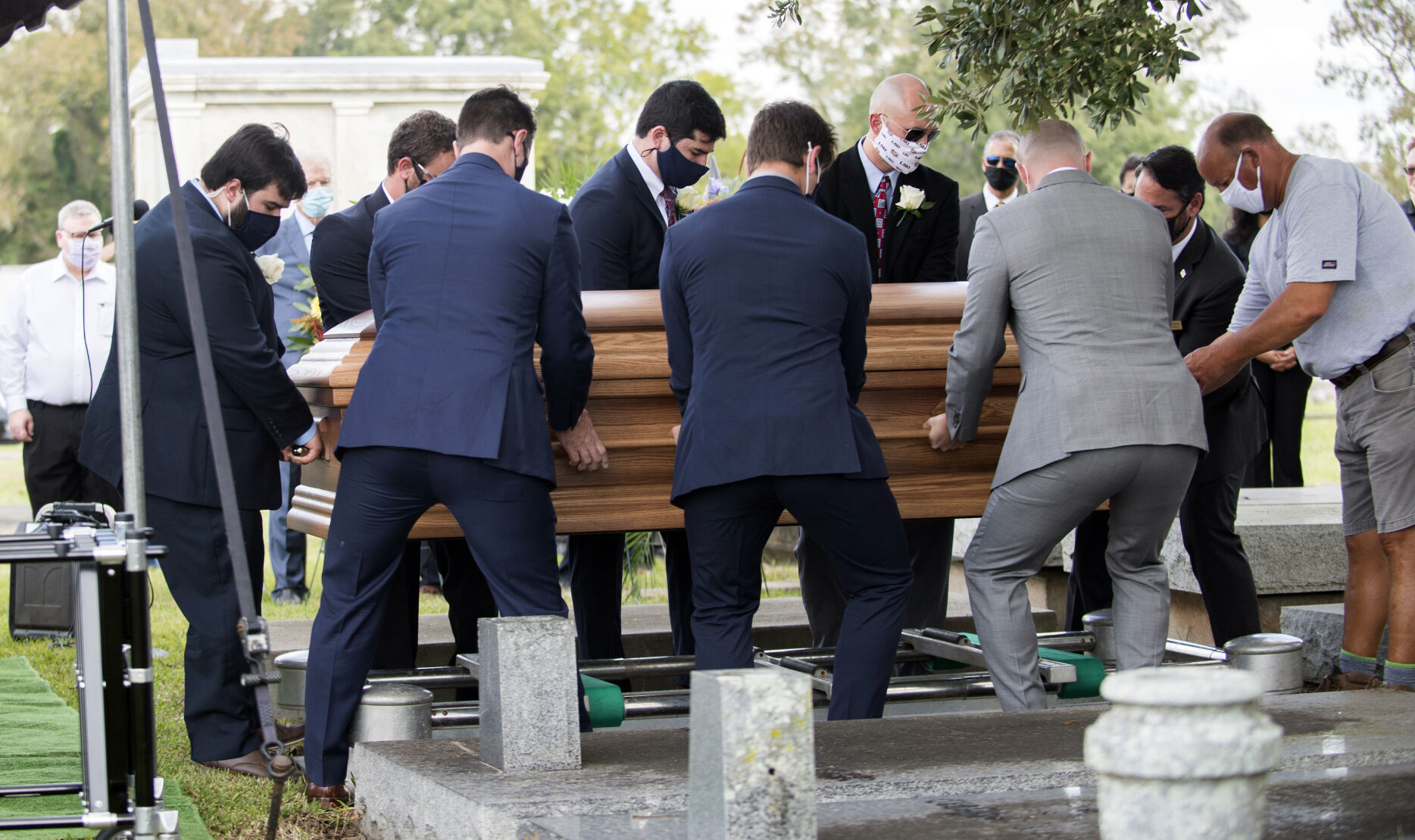 BR.fosterfuneral.025.100820